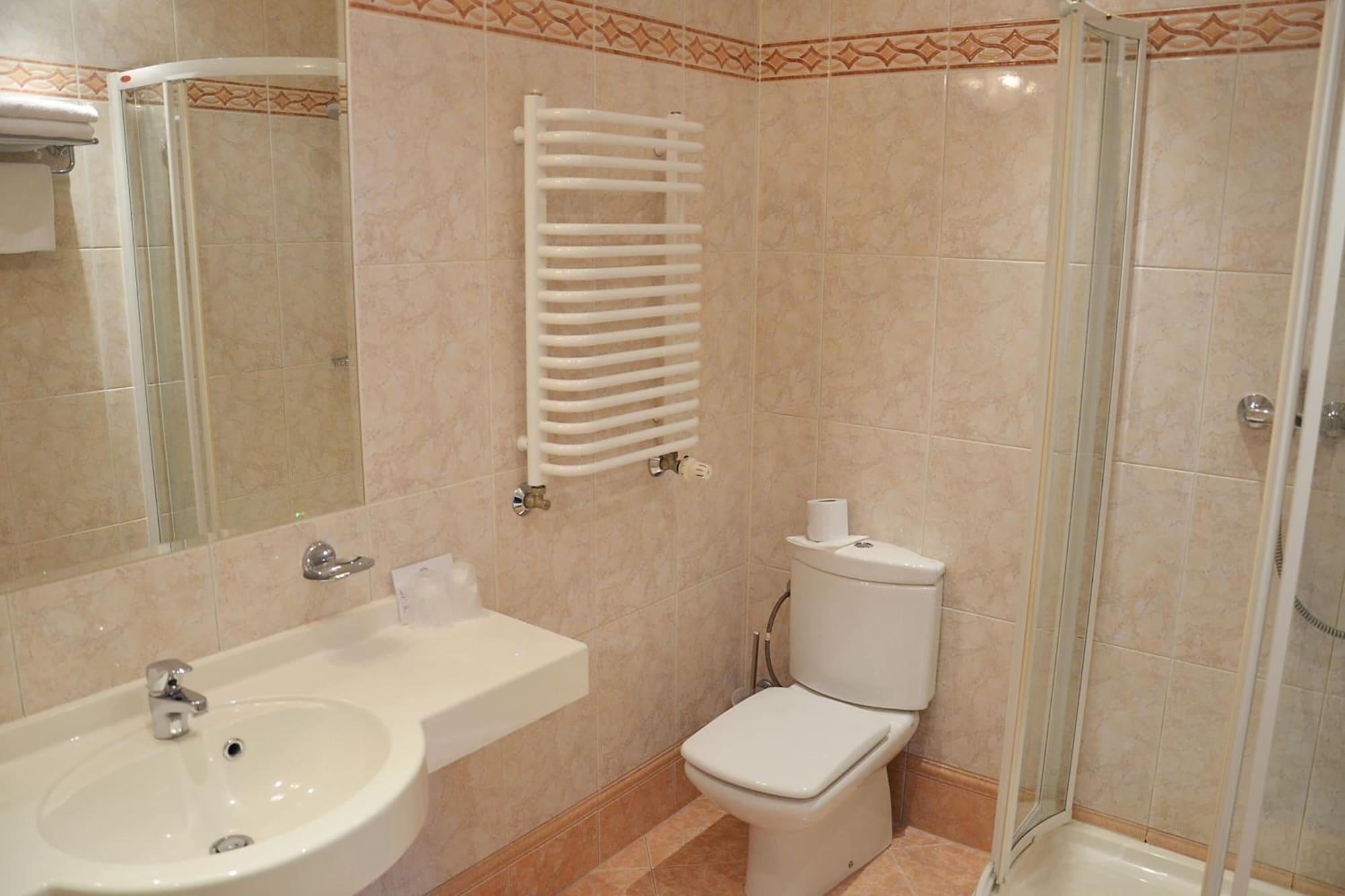 Hotel Hetman Varşova Dış mekan fotoğraf