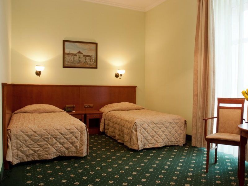 Hotel Hetman Varşova Dış mekan fotoğraf