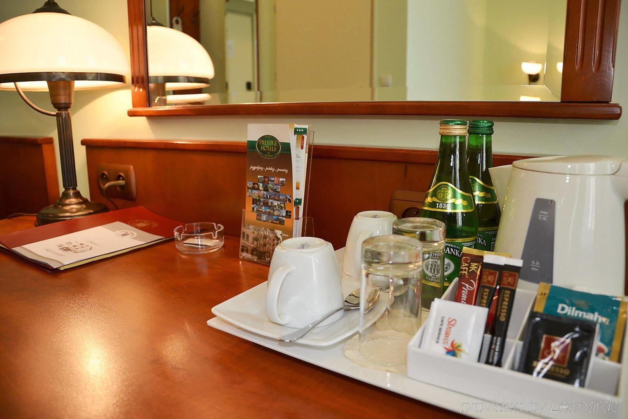 Hotel Hetman Varşova Oda fotoğraf