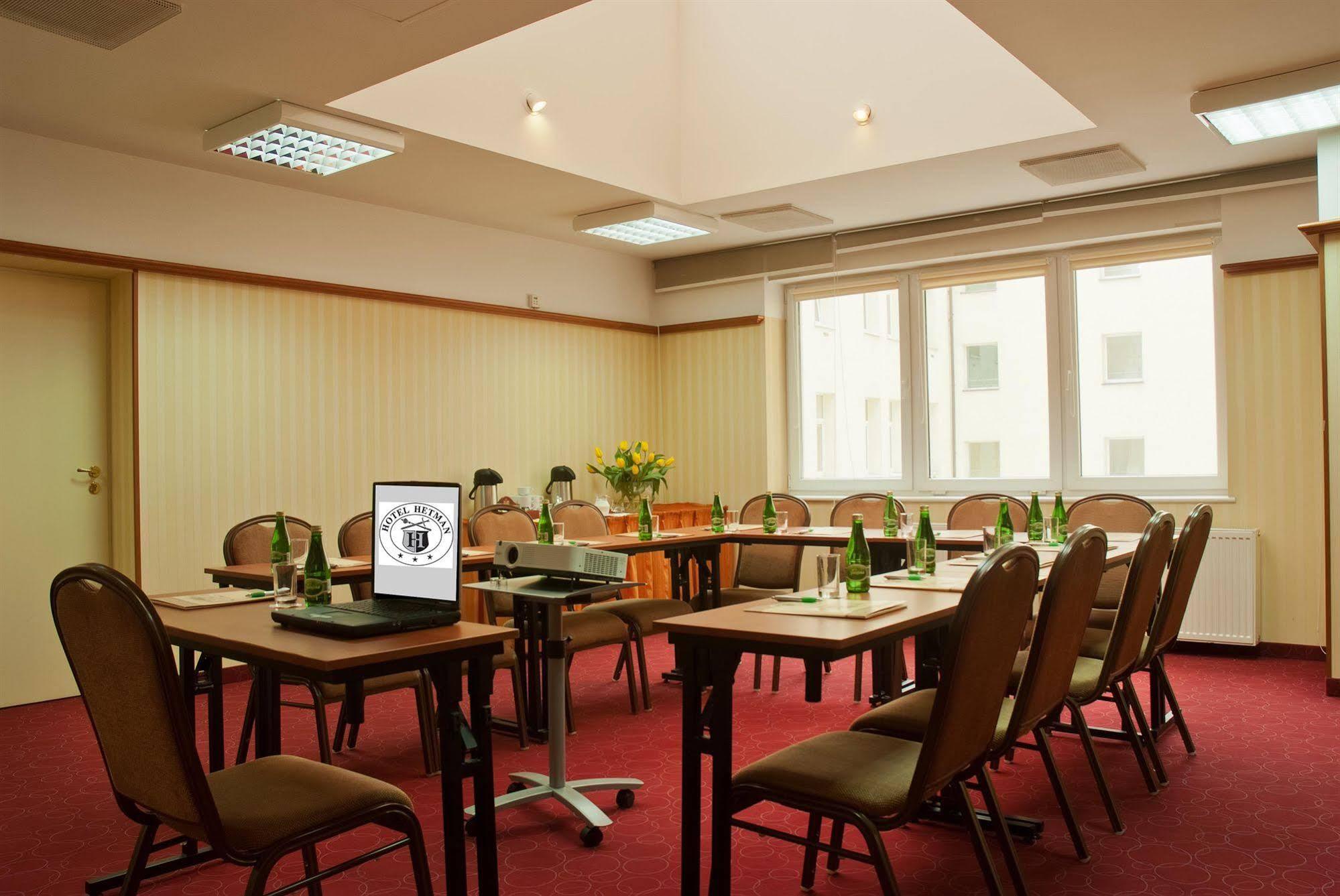 Hotel Hetman Varşova Dış mekan fotoğraf